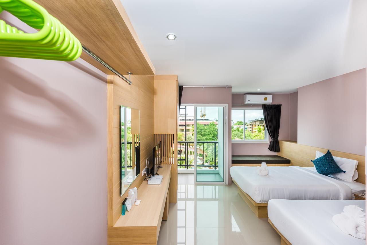 Royal Luxury Hotel Patong Esterno foto