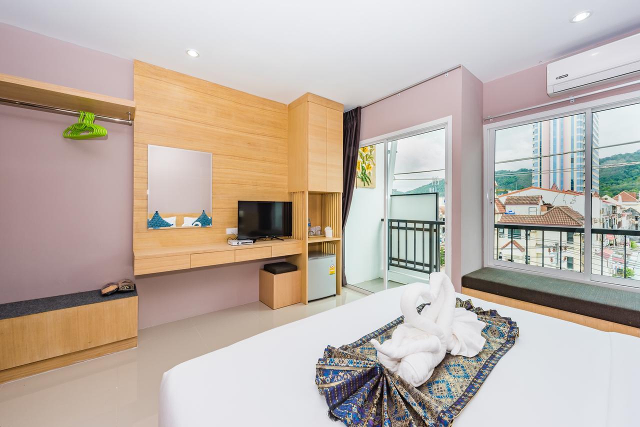 Royal Luxury Hotel Patong Esterno foto