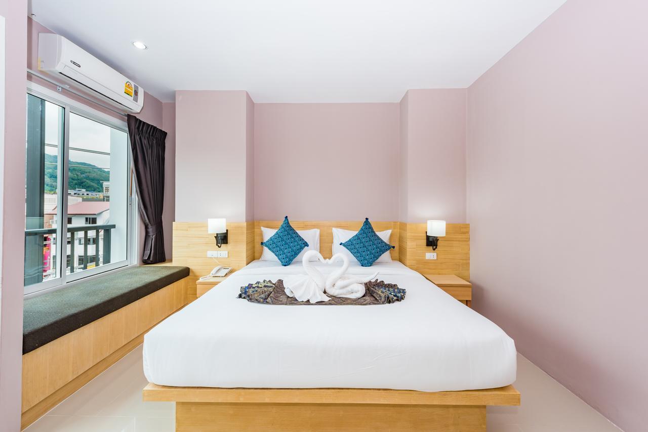 Royal Luxury Hotel Patong Esterno foto