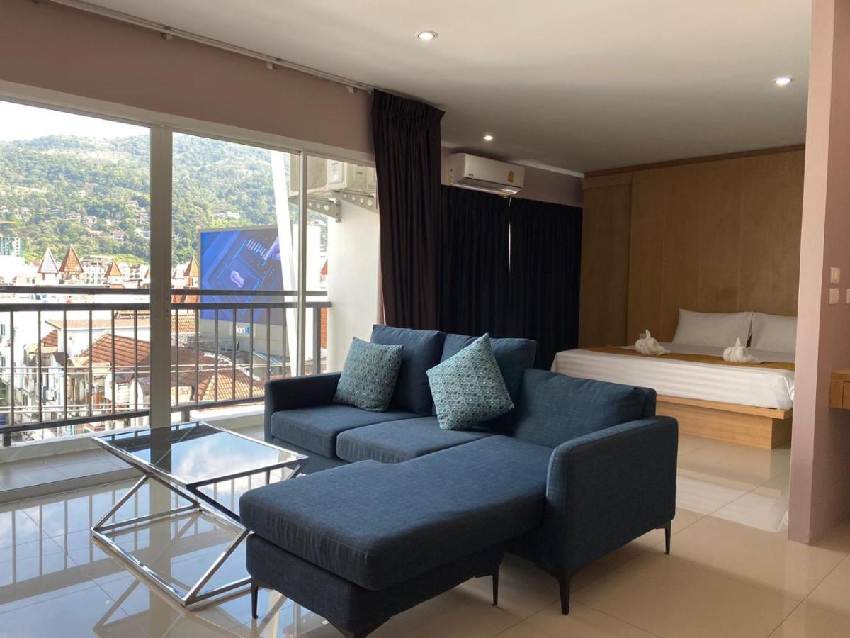 Royal Luxury Hotel Patong Esterno foto
