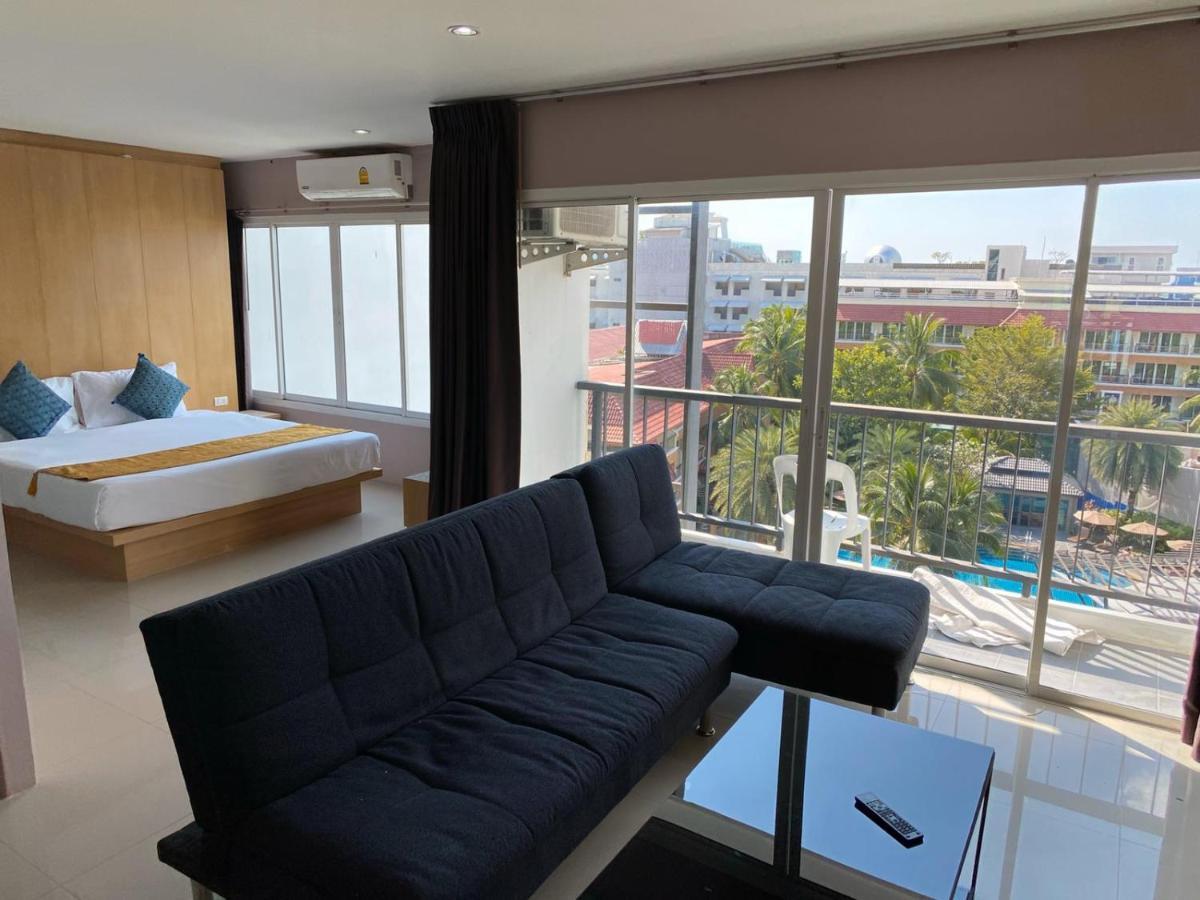 Royal Luxury Hotel Patong Esterno foto